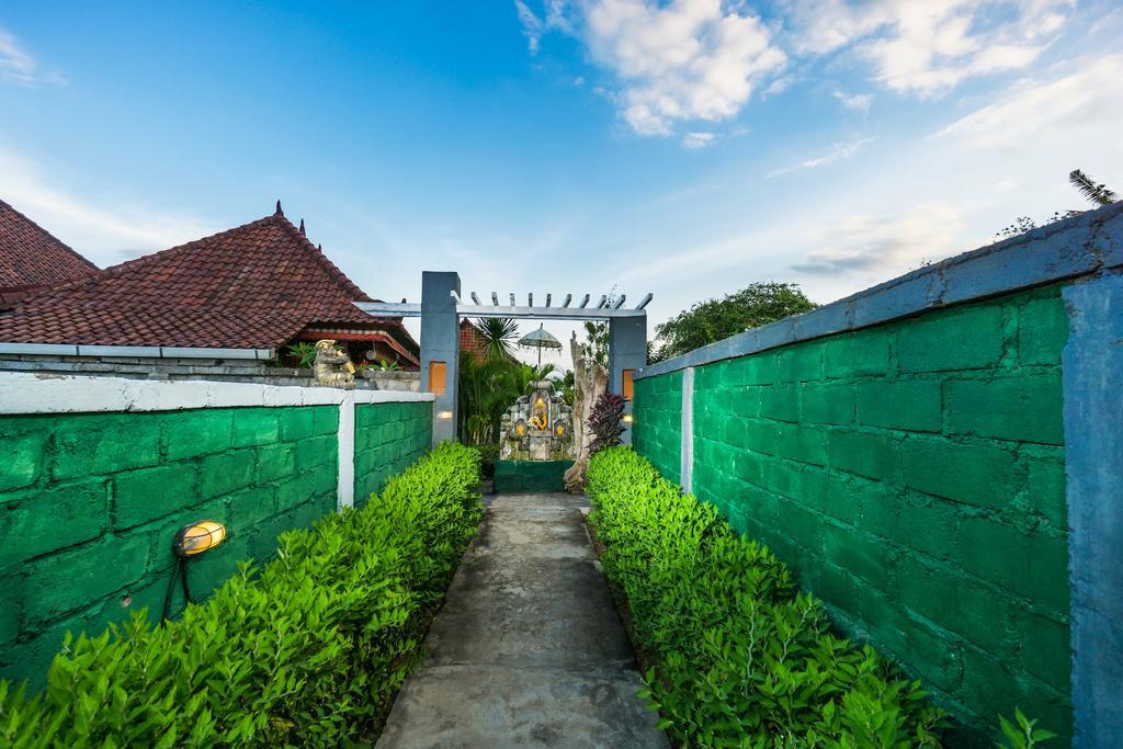 Laguna Reef Huts Nusa Lembongan  Luaran gambar